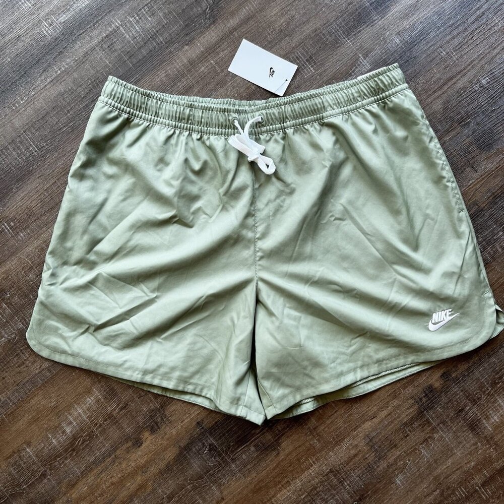 Nike Shorts 2XL Mens Sportswear Sport Essential Woven Lined Flow Oil Green